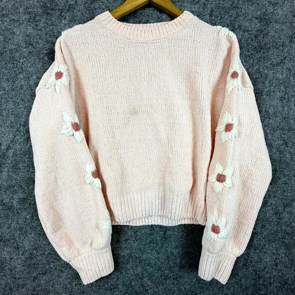 Lola Sweater Womens Medium Pink Flower Embroidered Girly Crewneck‎ Hippie
